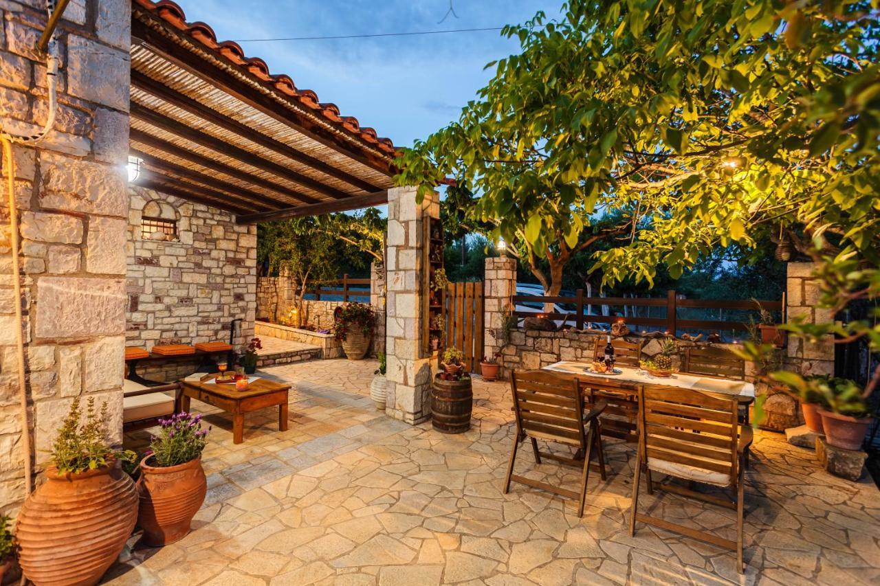 Petalidi Olive Garden Stone House Near The Beach Exterior foto