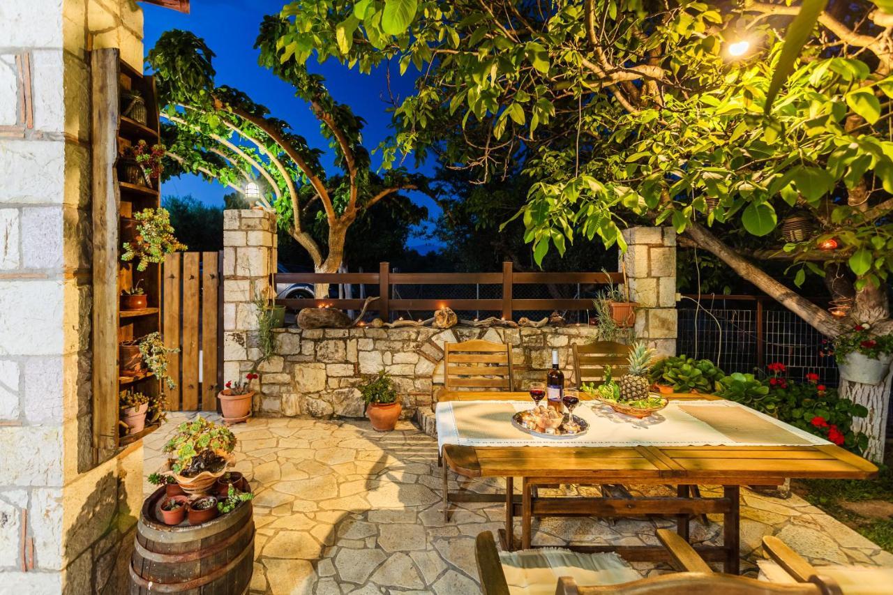 Petalidi Olive Garden Stone House Near The Beach Exterior foto